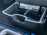 とても使いやすい位置にドリンクホルダーを設置しております!