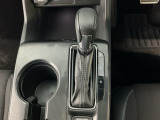 オートマチックシフトレバーは、手になじみ操作しやすい形状で安全運転にもつながります♪
