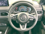 【純正革巻きステアリング】上質な革を使用することで、手にしっかり馴染みとても運転しやすいハンドルです♪