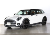 MINI NEXT勝どきでは常時約10台を屋内展示場にて展示中。天候に左右されることなくゆっくりとご覧頂けます。その他ストックヤードにも在庫がございます。ご来店の際は在庫確認の上ご来店下さいませ。