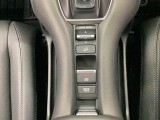 【電子制御パーキング+ブレーキホールド】便利なスイッチ式のサイドブレーキ!停車中にブレーキペダルを踏み続けなくても自動的にブレーキを保持する機能も搭載♪