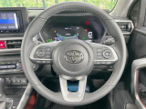 【純正革巻きステアリング】上質な革を使用することで、手にしっかり馴染みとても運転しやすいハンドルです♪