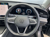 前走車との車間距離を保ちながら、設定した速度での走行をサポートするACCを搭載。高速道路でのロングドライブや渋滞時の運転負担軽減に役立ちます。