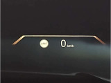 運転の楽しいBMWでは、アクセルを踏み込んでしまいそうになりますが、速度表示も見やすいため、常にお車の速度を把握できます。