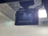 【ドライブレコーダー】映像・音声などの運転中の記録を残します。事故などを起こした起こされた時の証拠になりえますので、もしも時でも安心ですね。