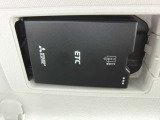 ステアリングヒーター・運転席&助手席シートヒーター・フルオートエアコン!