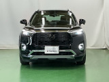 LEDヘッドライトを装備しています。LEDヘッドライトはとても明るく、雨の日や夜間走行も安全・安心です。オートライトコントロール付きで周囲の明るさに応じて自動で点灯・消灯します
