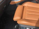 車両の詳細、ご質問につきましては、営業スタッフまでお気軽にご連絡下さいませ。遠方のお客様には実車の詳細動画送信も承ります。お問合せをお待ち致しております。