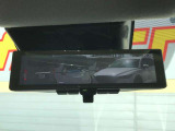 注目の【プロパイロット】付き!前を走行している車との車間距離を把握して、減速や停車をしたり前進したりを自動で促してくれます!高速道路などではハンドルも自動で支援!