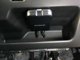 パワーウインド・電動格納付きドアミラースイッチは、ドアに集中☆