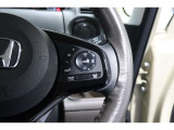 Hondaセンシングの機能のひとつ、アダプティブクルーズコントロール付!アクセルから足を離しても設定したスピードと前車との車間を保ち走行してくれます!車線維持もアシスト☆高速道路で疲労軽減ですね☆