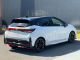 納車前にはしっかりと点検整備を実施しまして、エンジンオイル・オイルエレメント・前後ワイパーゴムなどの消耗部品を新品交換します