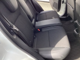 セカンドシートです!!ベンチシートになってますので、お二人の乗車ですとゆったり座って頂けますよ!!