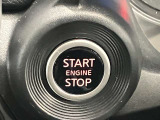 【プッシュ式エンジン】プッシュ式エンジンスタートでブレーキを踏んでボタンを押すだけでエンジン始動がスムーズ!!鍵をカバンに入れているだけでエンジンの始動が可能★とても便利な機能です