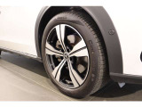 お気軽にお問い合わせください。Tel:075-325-0440 Mobile:070-2313-8676  中古車担当:時女まで