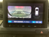 バックでの車庫入れも安心です!リアカメラが付いているバックモニター付のナビを装備しております。バンパーについているソナーや、操作線もついており距離感も画面から確認できます。