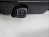 バックカメラが付いているので後方確認が非常にしやすいです。今や運転初心者も熟練者も必須装備!ついていて損はないですね♪