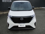 LEDヘッドライトとフロントフォグランプが付いておりますので、夜間の運転も明るく安全に走行できます。