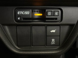 有料道路のレーン通過に便利なETC2.0車載器を装着しています。ご利用にはセットアップが必要となります。