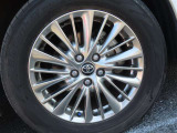 AUTOの位置にセットしておくと、暗くなったら自動でライトの点灯をサポートしてくれます!高速道路でのトンネル通過時など便利です!