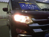 ヘッドライトはハロゲンです。