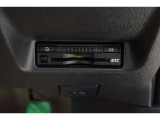 ETC車載器を装備していますので、高速道路の料金所をスムーズに通過。料金もお得になる場合があります。