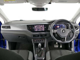ステアリングや各スイッチの位置など少しでもドライバーの疲労を低減する様な配置となっており効率の良い操作性が可能です。