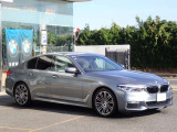 BMW在庫保有台数常時100台以上!ご来店の際はBMW本店(厚木市下荻野140-1)にご来店ください!弊社自慢の全天候型ショールーム!BMW在庫保有台数常時100台以上ございます!