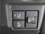 ◆VSA◆横滑り防止装置が装備されています。コーナーリング時の横すべりを抑える機能と、車両の急激な挙動変化を抑える機能で、安定した走行を実現しています。運転に安心とゆとりが出来ます。