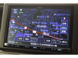 クルーズコントロールが装備されており、速度設定をするだけで一定の速度で自動走行が可能!!一定速度の走行なので燃費の向上やアクセルペダルを踏む必要が無いので長距離ドライブが快適になります!!