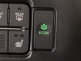★ECONスイッチ★ エコドライブを加速しよう!スイッチをONにすると、運転の仕方によるロスを抑え込み燃費をよくするようクルマが頑張ります(*^ー^*)燃費向上にチャレンジ♪