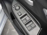 ◆パワーウィンドウスイッチ◆運転席から全席の窓の開閉操作を行うことが出来いつでも換気ができます!