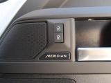 MERIDIANは英国のプレミアムオーディオブランドです。重低音から高音域までしっかりと再現でき、コンサートのような臨場感溢れる音響空間を実現します。どうぞ店頭にてご体感ください。