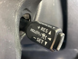 【レーダークルーズコントロール】高速道路での長距離走行が楽に!!自動で速度を保つクルーズコントロールが、衝突軽減システムと連携し、前方の車両を感知して車間を保つように速度調節してくれます!!
