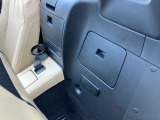 オープンカーの楽しさは、ドライバーだけの物では有りません。   風の巻き込み等を考え快適に風を感じる事の出来るナビシート。