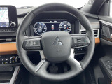 アウトランダー PHEV 2.4 P 4WD 本革シート