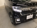 【LEDヘッドライト】ディスチャージヘッドライト(HID)と同等の明るさで、夜道や雨天走行が明るく視界良好!!