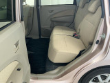 【スライドシート】後席にもスライド機構があることで、細やかに荷室スペースを確保!日常の様々なシーンに対応します♪