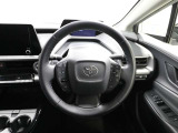 各操作スイッチなどもハンドルから手を放すことなく操作可能で安全運転に支援いたします!