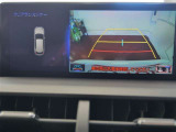 【全周囲カメラ】まるで上から車を見ている様に移ります☆縦列駐車や幅寄せ時に大活躍♪