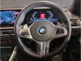 『運転』に対するBMWのこだわりはメーターパネルにも表れております。視野性の良いメーターパネルは疲労感の軽減と、運転の楽しさをもたらしてくれます。