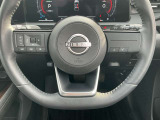 ステアリングスイッチも付いておりますので、運転中でも音量の変更など可能です。