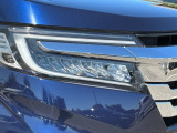 明るくて長寿命のLEDヘッドライト採用