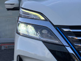 LEDヘッドライトです。シャープな白光色のLEDランプを採用しました。人気の車ですので、お問い合わせはお早めに!