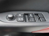運転席のパワーウインドースイッチ部です。よく触れる場所だからこそ、使用状態があらわれますよね。ぜひこうした所もチェックしてください。
