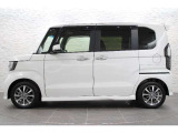 このお車はホンダ純正光脱臭・抗菌加工を納車前に致します。光触媒消臭は光触媒と銀イオンにより消臭とウイルス除菌や抗菌効果のダブル効果で車内を快適に保ちます。
