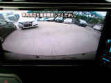 バックカメラの画像です。車庫入れの安心感がアップしますね。