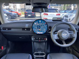 まずはご連絡をください!お車詳細や展示状況はMINI NEXT城東鶴見06-6933-3298まで。