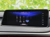 ラジオやディスク、Bluetoothなど、複数のオーディオソースを画面から選べます。使いたい音源を一覧で確認でき、日常の音楽再生にも便利です。