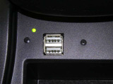 【充電用USB端子】デバイスの充電に便利です。※実際の接続端子は写真で確認or店舗までご気軽にお問合せください♪